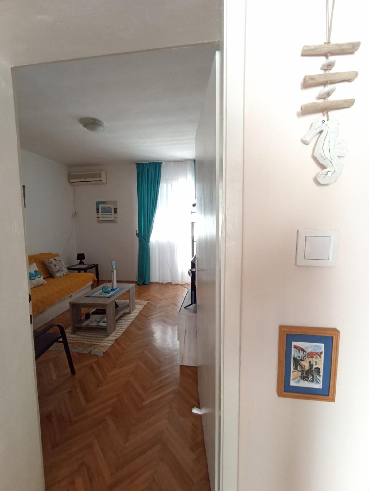 Kiwi Apartments Budva Pokoj fotografie